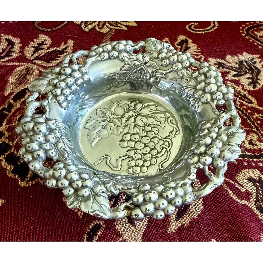 Arthur Court 1995 Grape Cluster Bowl | Cast Aluminum Serving Dish (7 Inch)